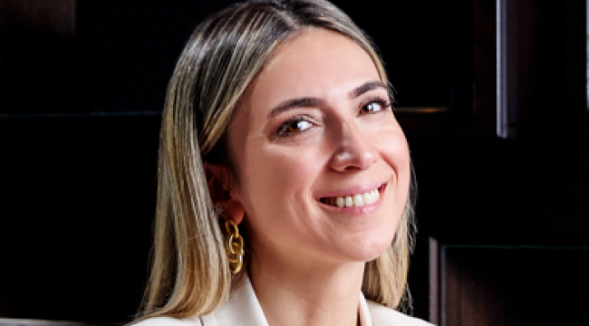 RAFFLES İSTANBUL’UN YENİ OTEL MÜDÜRÜ: NAZLI İREM