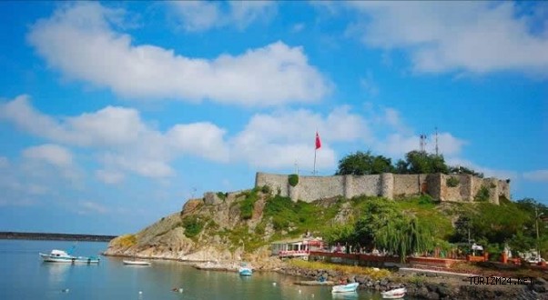 Giresun’a sezonun ilk turist kafilesi geldi